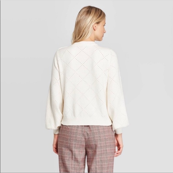 Crewneck Pullover Sweater with Pearl buttons - Picture 2 of 8